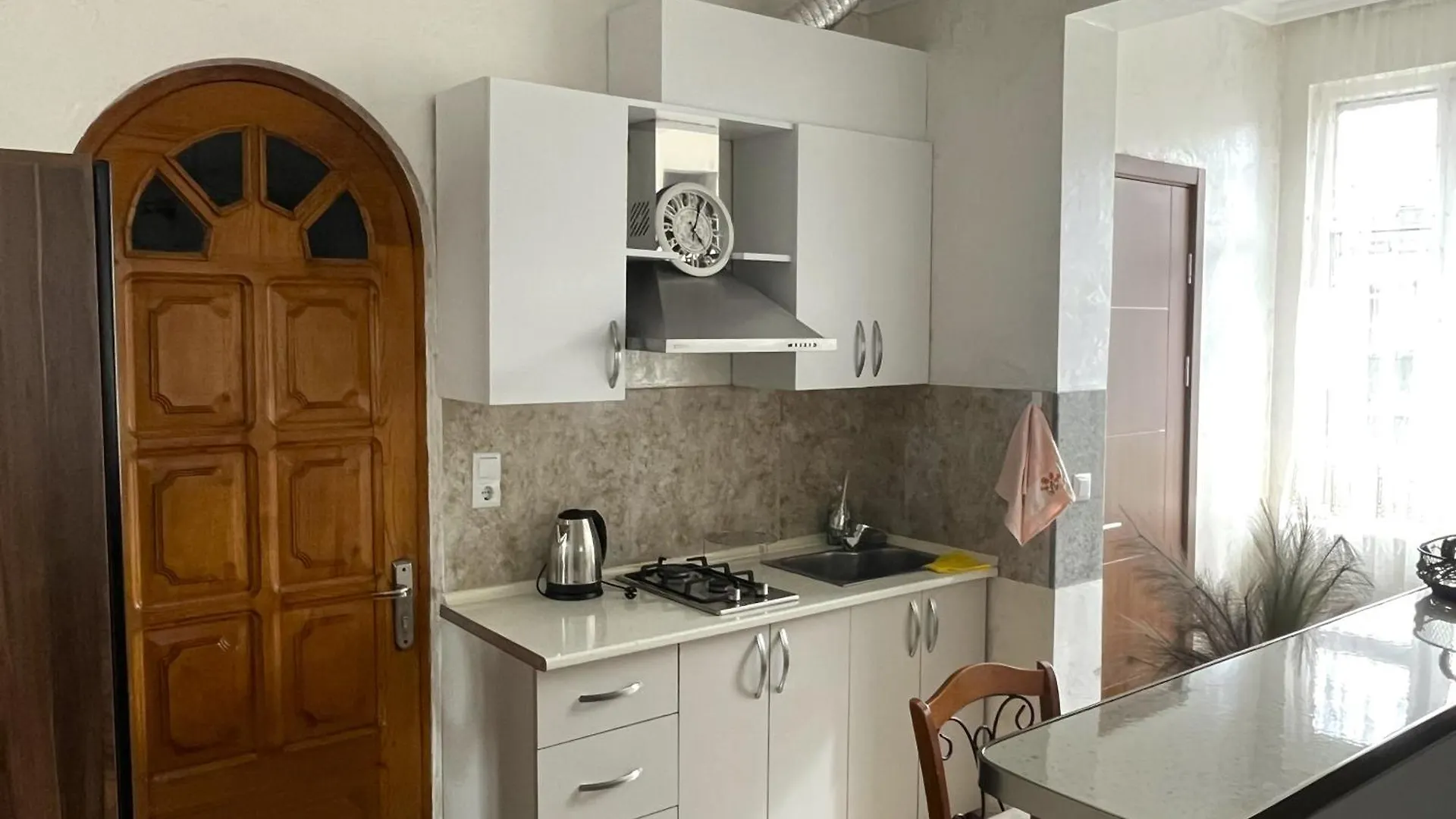 Sweet Home At Ninoshvili 3 Batumi Inn