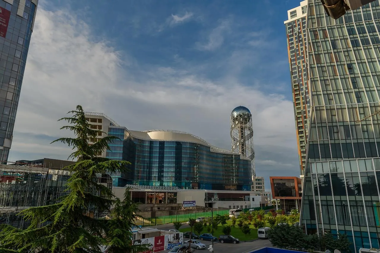 Sweet Home At Ninoshvili 3 Batumi Inn