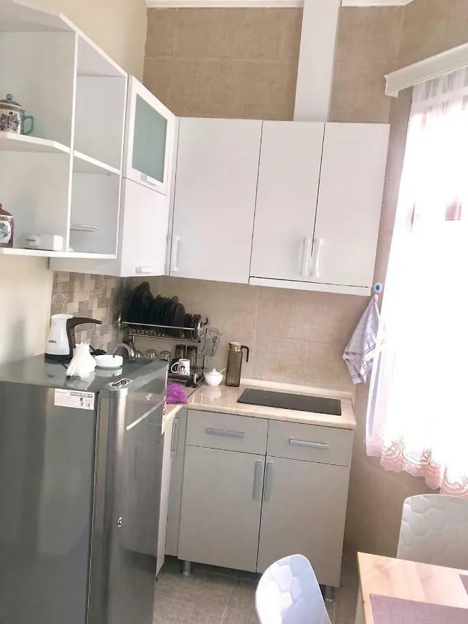 Sweet Home At Ninoshvili 3 Batumi Inn