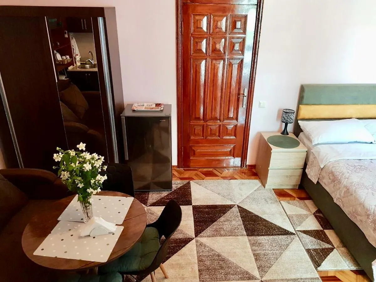 Sweet Home At Ninoshvili 3 Batumi Georgia